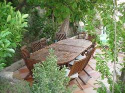 Holiday houses and vacation rentals in Provence and Languedoc, many villas with pools, southern France