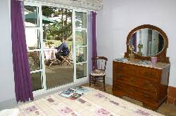 Holiday houses and vacation rentals in Provence and Languedoc, many villas with pools, southern France