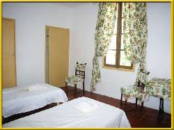 Holiday houses and vacation rentals in Provence and Languedoc, many villas with pools, southern France