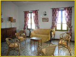 Holiday houses and vacation rentals in Provence and Languedoc, many villas with pools, southern France
