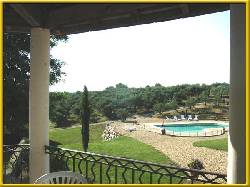 Holiday houses and vacation rentals in Provence and Languedoc, many villas with pools, southern France