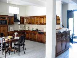 Holiday houses and vacation rentals in Provence and Languedoc, many villas with pools, southern France