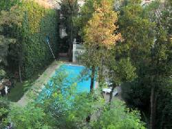 Holiday houses and vacation rentals in Provence and Languedoc, many villas with pools, southern France