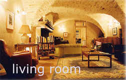 Holiday houses and vacation rentals in Provence and Languedoc, many villas with pools, southern France