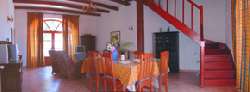 Holiday houses and vacation rentals in Provence and Languedoc, many villas with pools, southern France