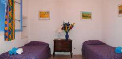 Holiday houses and vacation rentals in Provence and Languedoc, many villas with pools, southern France