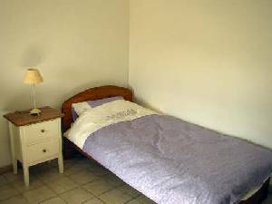 Holiday houses and vacation rentals in Provence and Languedoc, many villas with pools, southern France