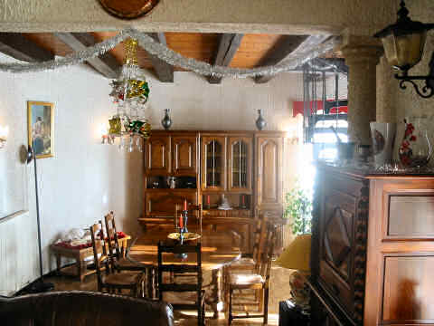 Holiday houses and vacation rentals in Provence and Languedoc, many villas with pools, southern France
