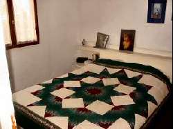 Holiday houses and vacation rentals in Provence and Languedoc, many villas with pools, southern France
