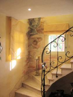 Holiday houses and vacation rentals in Provence and Languedoc, many villas with pools, southern France